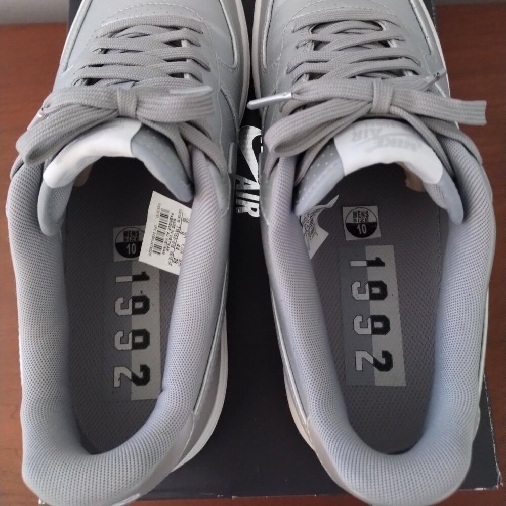 Nike - Air Force 1 Low ‘07 LV8 - Metallic Silver - Size 10 - Picture 5 of 12